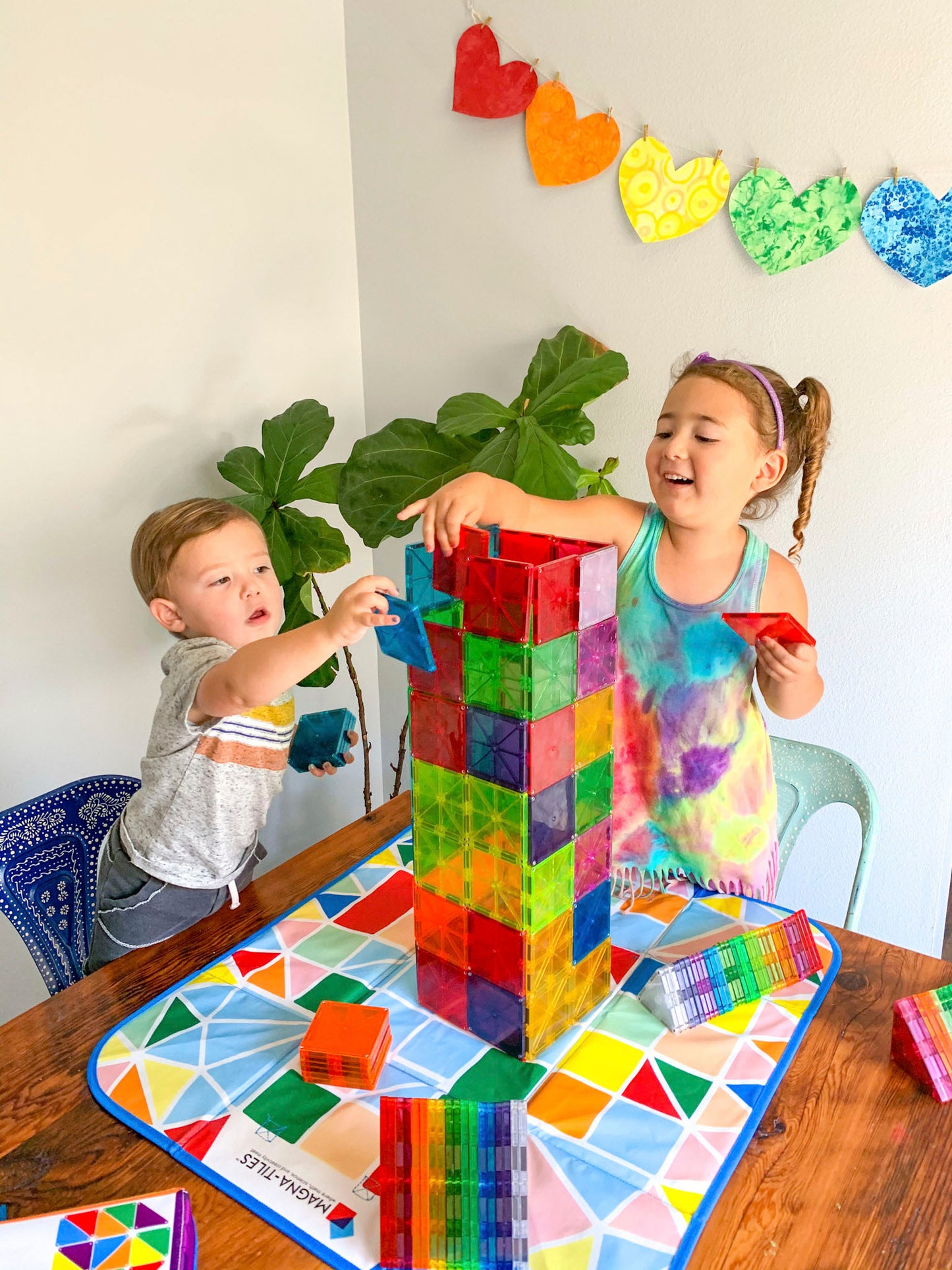 Magna-Tiles - Storage Bin & Play Mat (Not available for toy library)