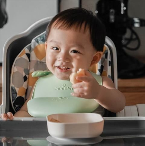 Miniware - Roll and Lock Bib Silicone Baby Bib 2 Packs (Grey + Lime)