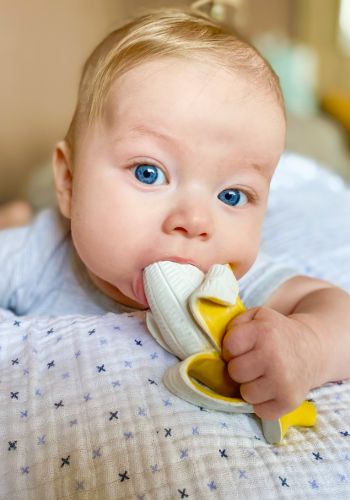 Oli & Carol - Ana the Banana Teether (Not available for toy library)