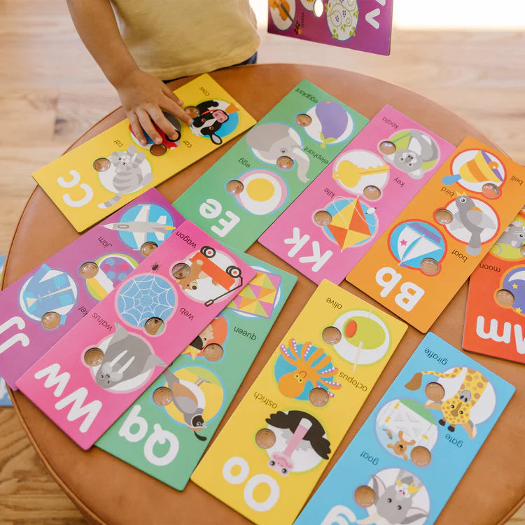 Melissa & Doug - Poke-a-Dot Alphabet Learning Cards (2 credits 2個玩具代金)(Toy Library Only)