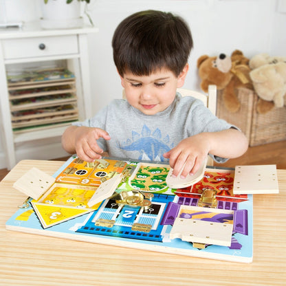 Melissa & Doug - Latches Board (2 credits 2個玩具代金)(Toy Library Only)